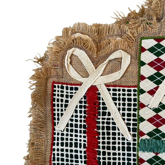 TAHARI Christmas Present Shaped Jute Placemats Set of 4 Holiday 13x19 New - Picture 6 of 13